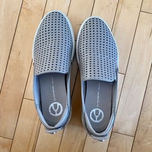 Wishbone Slip Ons